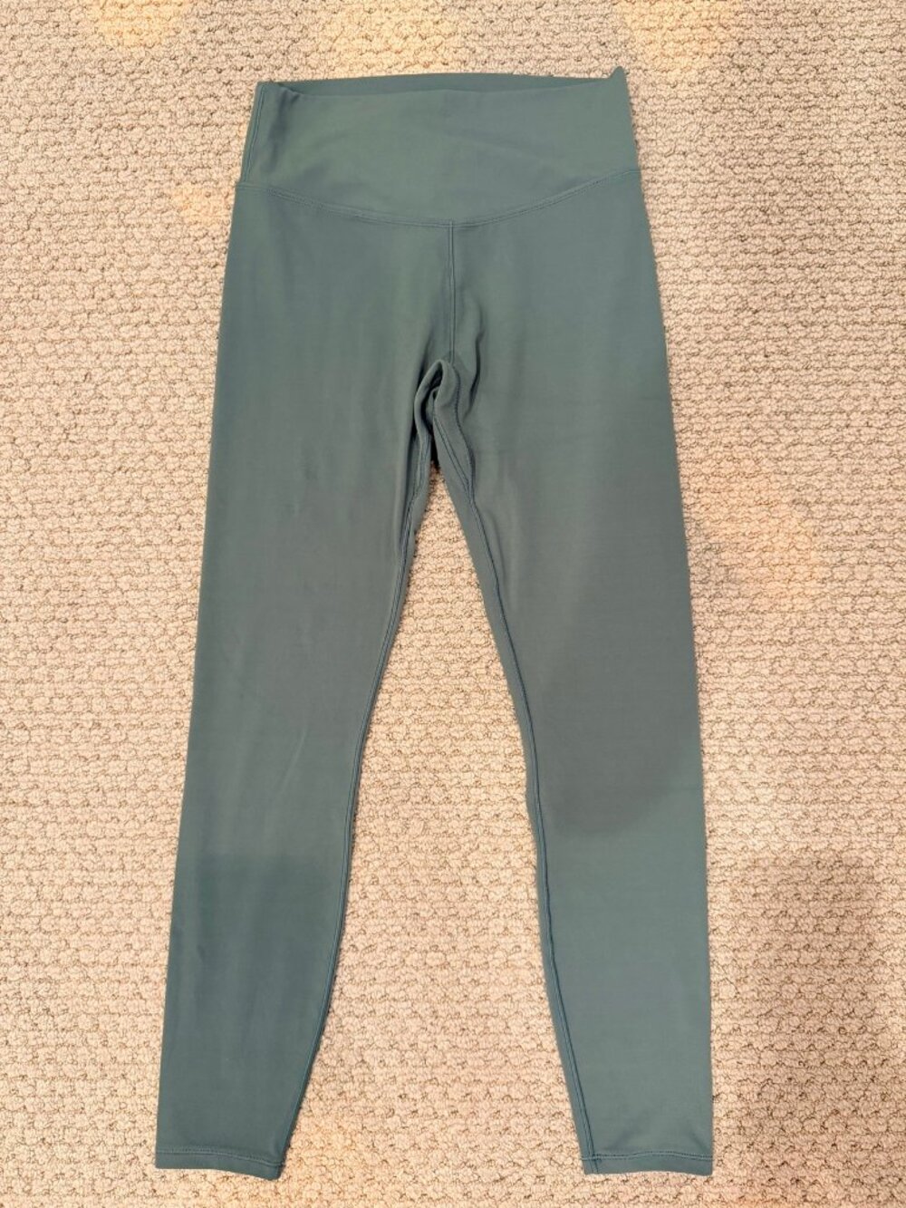 Vuori AllTheFeels Leggings, Size M, Gray-Green — Like New, Washed Never Worn